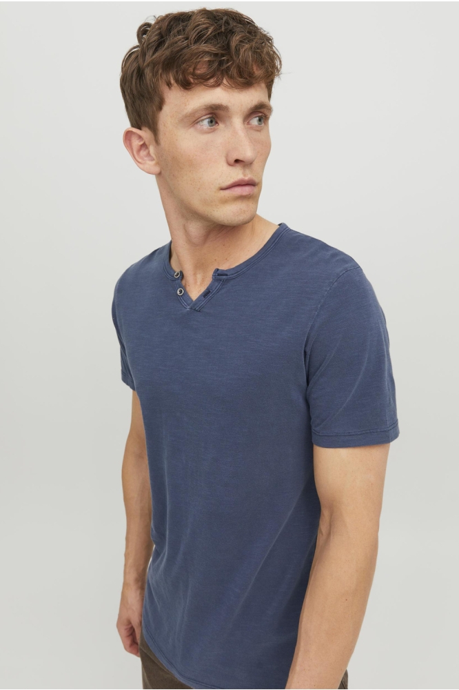 JJESPLIT NECK TEE SS NOOS 12164972 NAVY BLAZER